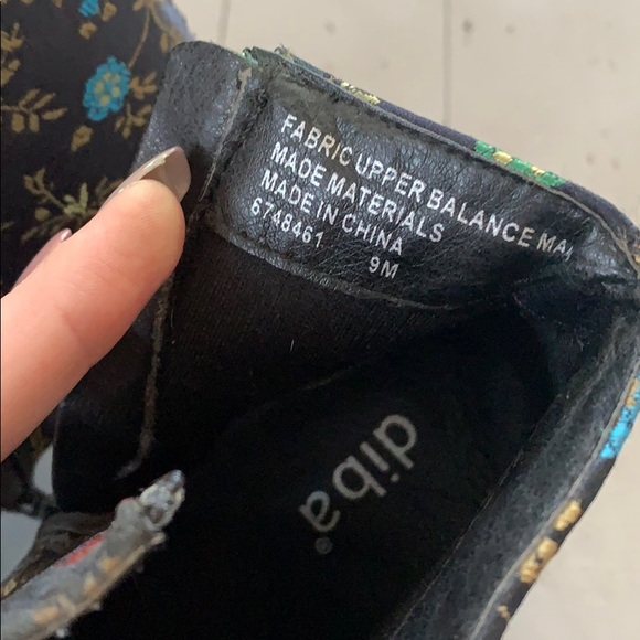 Booties - Picture 3 of 4